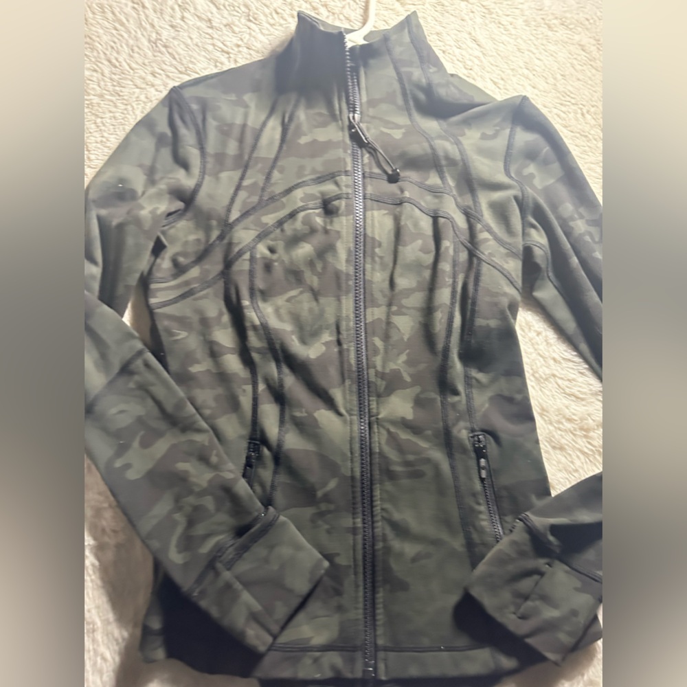Lululemon Define jacket sz 6